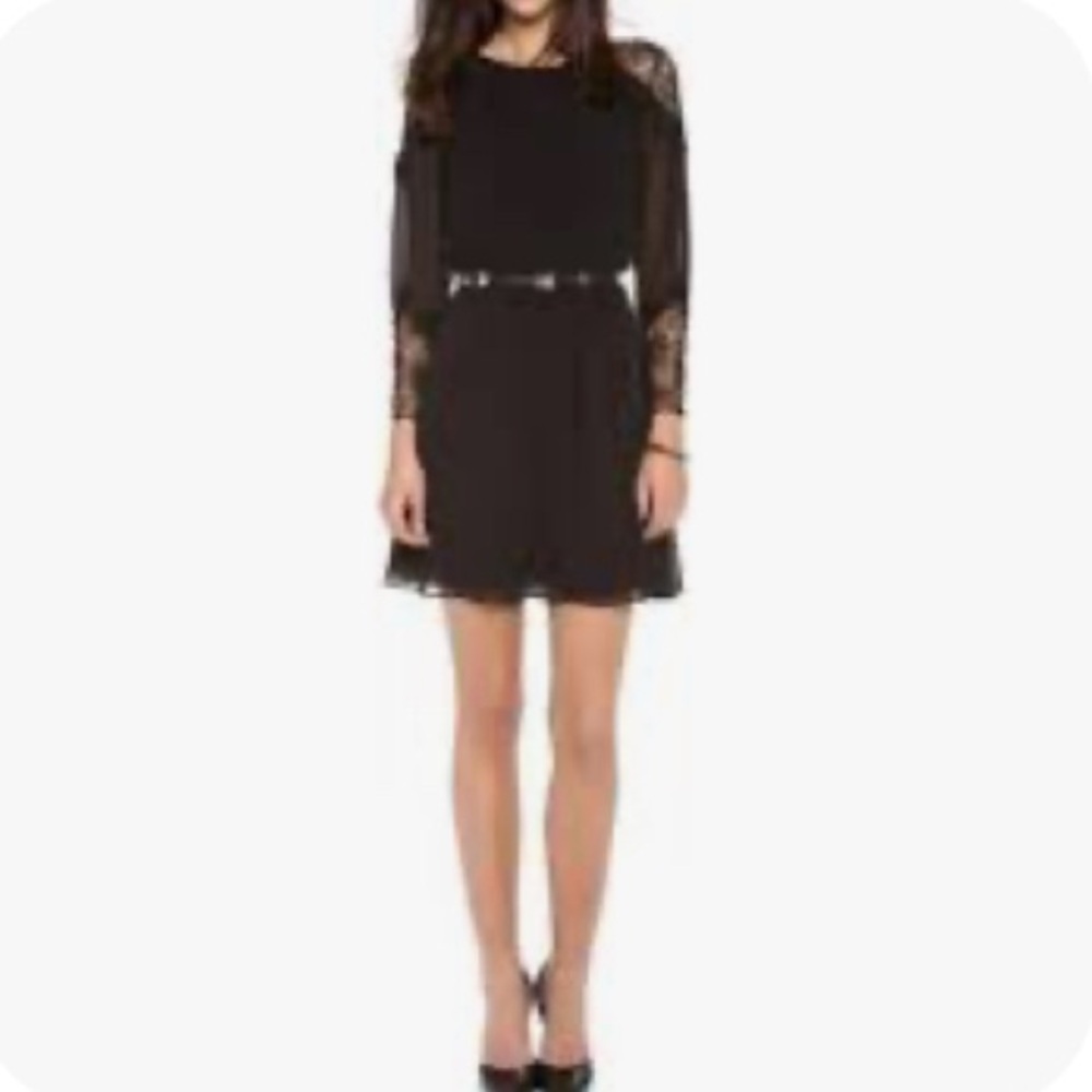 Alice + Olivia Dany Lace Dress